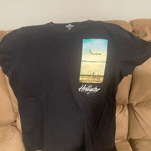 Hollister California Men’s T-shirt Large